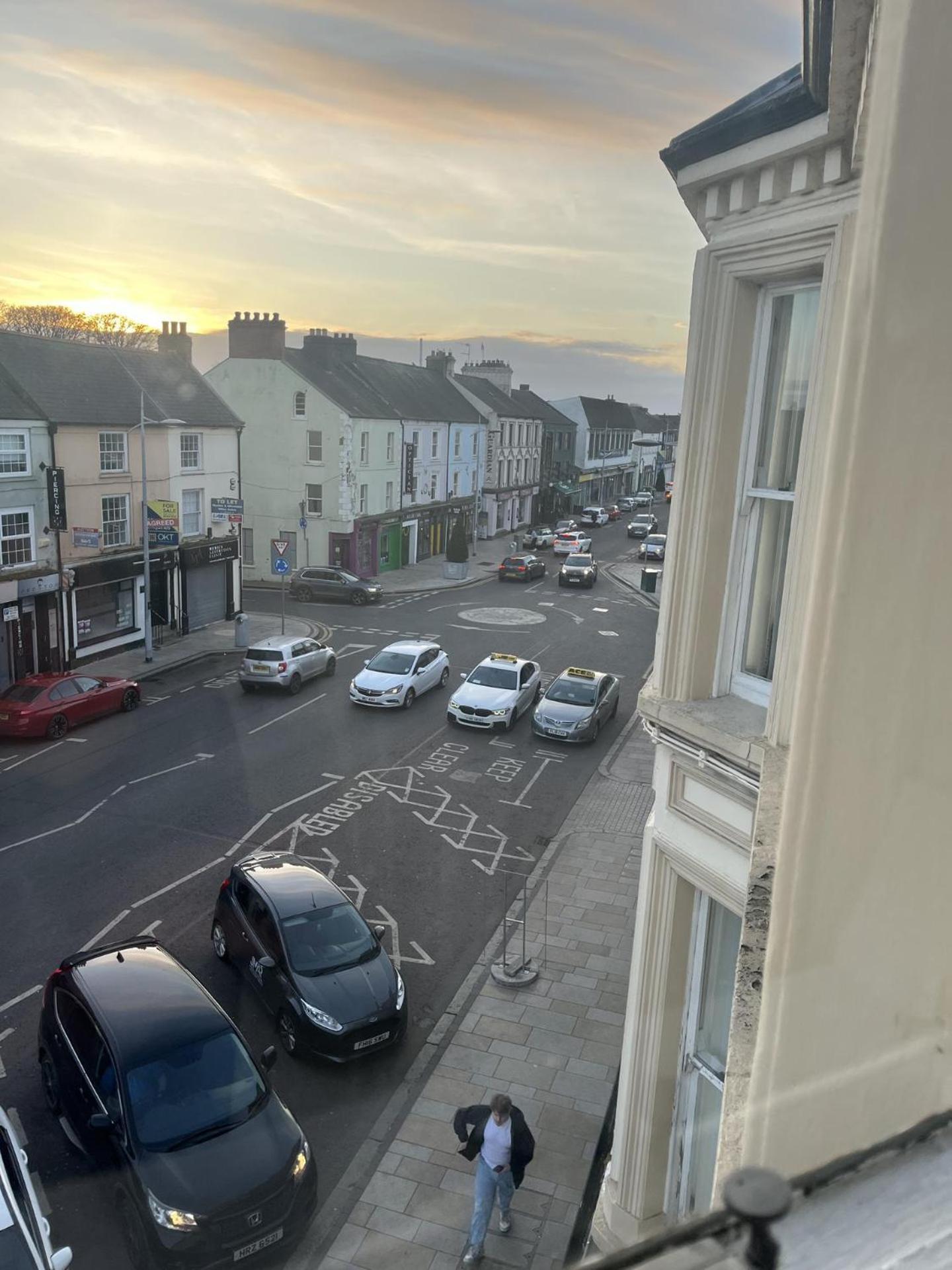 3 Bed Cozy Antrim Apartment With Great Views Экстерьер фото